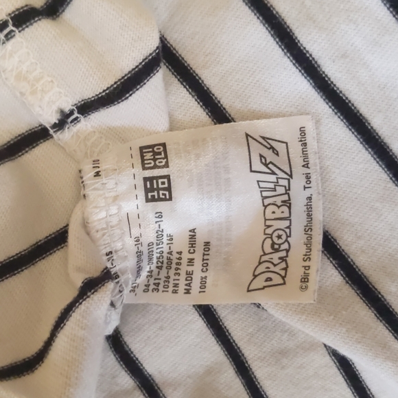 Uniqlo x DragonBall Android 18 striped tee size S - Picture 7 of 7